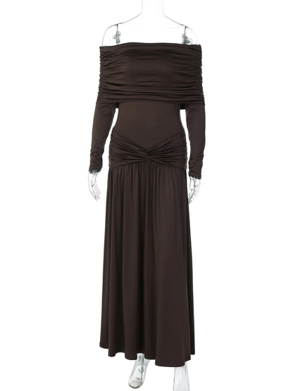 Robe longue plissée épaules dénudées – Coupe ajustée