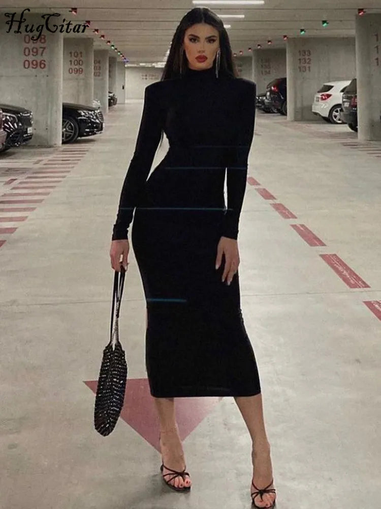 Robe longue moulante à col roulé – Noir élégant